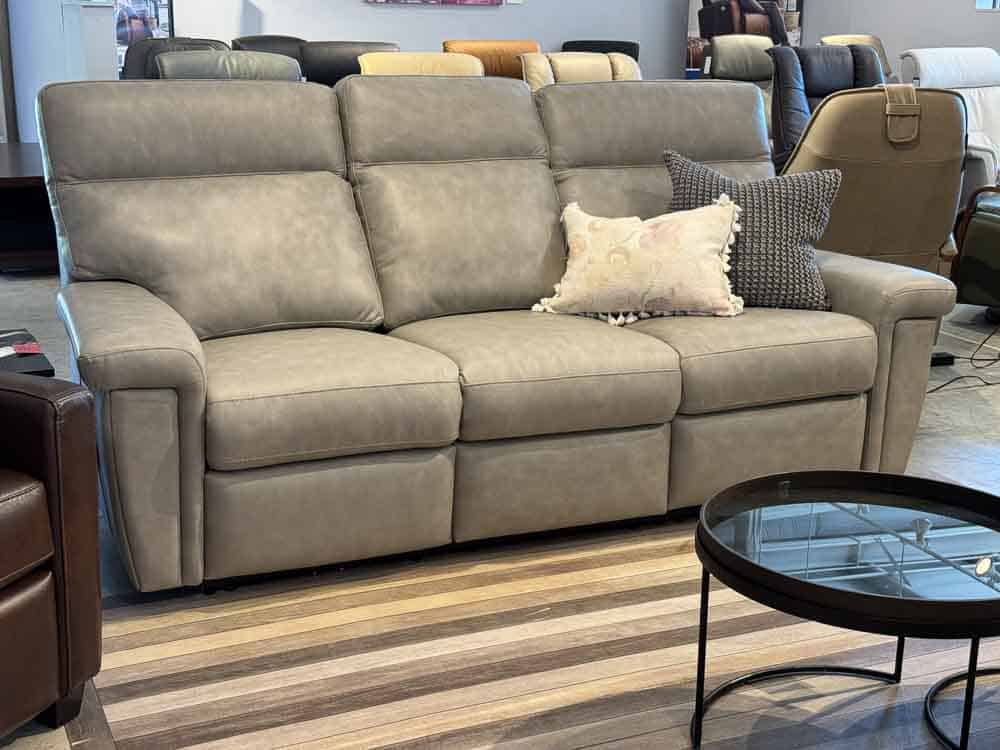 Jet reclining sofa with zero gravity comfort